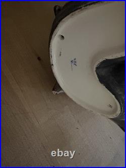 Hummel Vintage 8 Porcelain Figurine # 152 A Umbrella Boy By Goebel Tmk 3