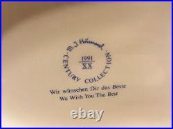 Hummel We Wish You The Best #600 Excellent Condition Missing Flowers 1989