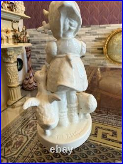 Hummel White Figurine Hum 197/1 Working Pattern with Archival Pattern Seal