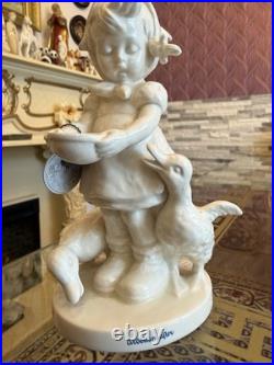 Hummel White Figurine Hum 197/1 Working Pattern with Archival Pattern Seal