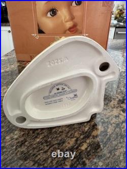 Hummel Wishes Come True # 2025/A Exclusive Edition 2000-2001 MIB with Wood Base