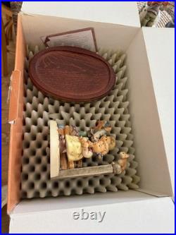 Hummel Wishes Come True # 2025/A Exclusive Edition 2000-2001 MIB with Wood Base