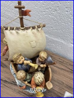 LARGE 1992 Goebel Hummel Figurine Land in Sight #190 Hum 530 WithMedal C. Columbus