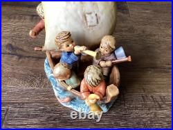 LARGE 1992 Goebel Hummel Figurine Land in Sight #190 Hum 530 WithMedal C. Columbus