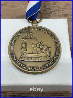 LARGE 1992 Goebel Hummel Figurine Land in Sight #190 Hum 530 WithMedal C. Columbus