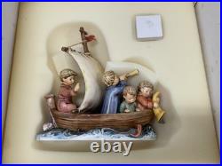 LARGE 1992 Goebel Hummel Figurine Land in Sight #190 Hum 530 WithMedal C. Columbus