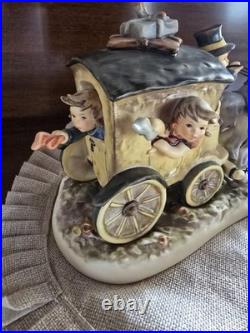 LARGE Hummel Figurine FOND GOODBYE #660 CENTURY COLLECTION With BOX, MINT