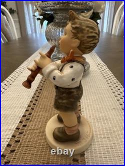 L. E. Hummel Goebel Figurine Cheerful Tune 2150/B TMK 8 Made in Germany SIGNED