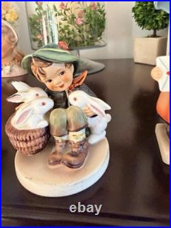 Lot of 7 vintage Goebel Hummel figurines, made in West Germany