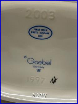 M I Hummel Goebel Dearly Beloved dated 1997 Hum #2003 Large 6.2 in. With booklet
