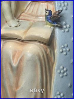 M. I. Hummel Goebel Flower Madonna HUM 10/1. Ht 8 West Germany Mary Jesus