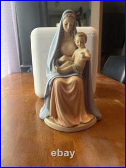 M I Hummel Goebel W Germany Madonna and Child Figurine 13