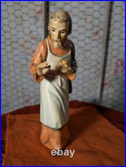 M. I. Hummel St. Joseph Nativity Figurine o Replacement Piece Model 214/B Goebe