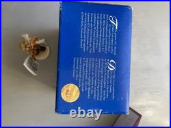 M. J. Hummel Goebel #2113 Extra Extra or Newsboy Helmut Fischer 1999