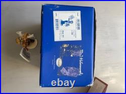 M. J. Hummel Goebel #2113 Extra Extra or Newsboy Helmut Fischer 1999