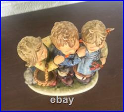 M l Hummel Goebel FigurineFOLLOW THE LEADERHUM369TMK5 7 TallW-Germany