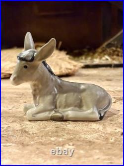 Mint Hummel/Goebel 1965 Vintage Porcelain Nativity 12 Pc Mint Hummel/Goebel 1965 Vintage Porcelain Nativity 12 Pc