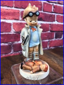 Pre-Owned Rare Vintage GOEBEL HUMMEL FIGURINE 127 DOCTOR 4.75 Tall W. GERMANY