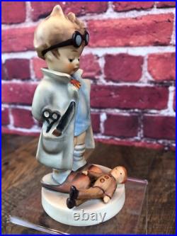 Pre-Owned Rare Vintage GOEBEL HUMMEL FIGURINE 127 DOCTOR 4.75 Tall W. GERMANY