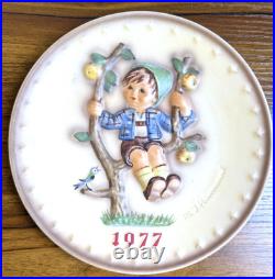 RARE Goebel M. I. Hummel 7th Annual Plate 1977 Hum 270 Boy in Tree West Germany