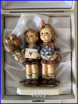 RARE Vintage Goebel Hummel The Love Lives On #416 6 1/2 with Signature NIB