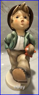 Rare 8 Hummel Goebel Globe Trotter/World Traveler 109/II TMK 6W. Germany