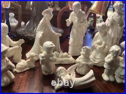 Rare Goebel Hummel Complete White 16 Piece 214 Holy Nativity Set Flying Angel