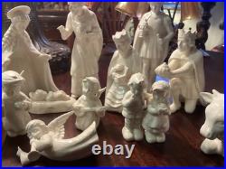 Rare Goebel Hummel Complete White 16 Piece 214 Holy Nativity Set Flying Angel