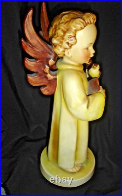 Rare Goebel Hummel Festival Harmony #172 Full Bee 11 figurine! Rare Goebel Hummel Festival Harmony #172 Full Bee 11 figurine!