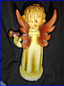Rare Goebel Hummel Festival Harmony #172 Full Bee 11 figurine! Rare Goebel Hummel Festival Harmony #172 Full Bee 11 figurine!