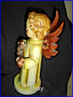 Rare Goebel Hummel Festival Harmony #172 Full Bee 11 figurine! Rare Goebel Hummel Festival Harmony #172 Full Bee 11 figurine!