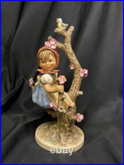 Rare large Hummel, Apple Tree Girl, 10.5 tall Goebel, W. Germany, 1968 141 CHIP