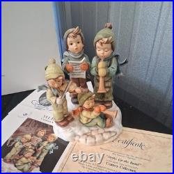 SIGNED Hummel Goebel STRIKE UP THE BAND Original Box #668 Century Co MINT