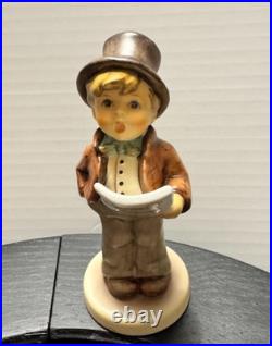 Set of 4 Vintage Goebel Hummel figurines Kinder Choir with stand and lamplight