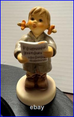 Set of 4 Vintage Goebel Hummel figurines Kinder Choir with stand and lamplight
