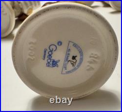 Set of 4 Vintage Goebel Hummel figurines Kinder Choir with stand and lamplight