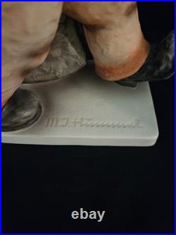 Stunning Goebel M. I. Hummel Figurine #7/III Merry Wanderer Germany 11.5