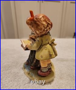 VINTAGE GOEBEL HUMMEL FIGURINE STORYBOOK TIME #458 With ORIGINAL BOX