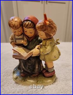 VINTAGE GOEBEL HUMMEL FIGURINE STORYBOOK TIME #458 With ORIGINAL BOX