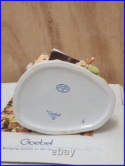 VINTAGE GOEBEL HUMMEL FIGURINE STORYBOOK TIME #458 With ORIGINAL BOX