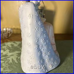 VINTAGE Hummel Goebel Madonna and Baby Jesus Figurine. 10 Inches Tall