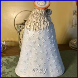 VINTAGE Hummel Goebel Madonna and Baby Jesus Figurine. 10 Inches Tall