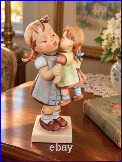 VTG Goebel Hummel 311 Kiss Me Doll WITH SOCKS 1st Version TMK3 Stylized Bee 6.5