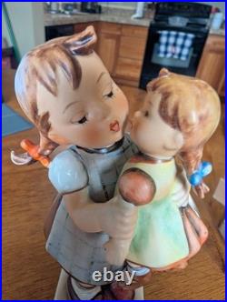 VTG Goebel Hummel 311 Kiss Me Doll WITH SOCKS 1st Version TMK3 Stylized Bee 6.5