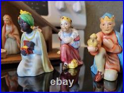 Vintage 14 Piece Goebel Hummel Nativity Scene Porcelain Figurines V W. Germany