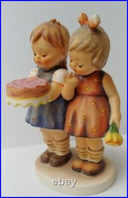 Vintage GOEBEL HUMMEL FIGURINE 176/0 Happy Birthday W. Germany LIKE NEW