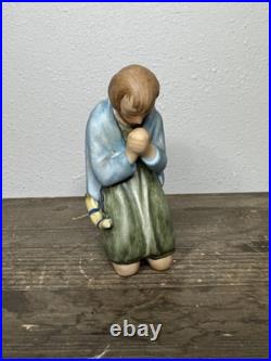 Vintage GOEBEL Hummel NATIVITY Kneeling SHEPHERD Figurine Germany HX323