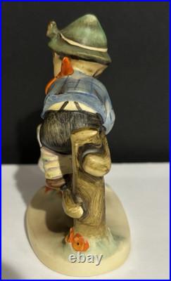 Vintage Goebel Hummel BARNYARD HERO #195-2/0 early piece