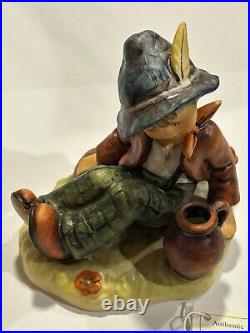 Vintage Goebel Hummel Club Figurine #409 COFFEE BREAK Special Edition 8 Signed