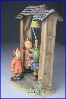 Vintage Goebel Hummel Figurine LETS TELL THE WORLD # 487 W Germany 10 1/2 tall